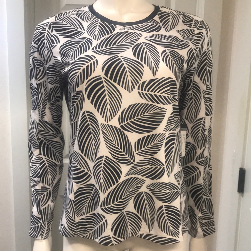 Tail Activeware Tennis/Golf/Athleisure L/S Top, NWT!